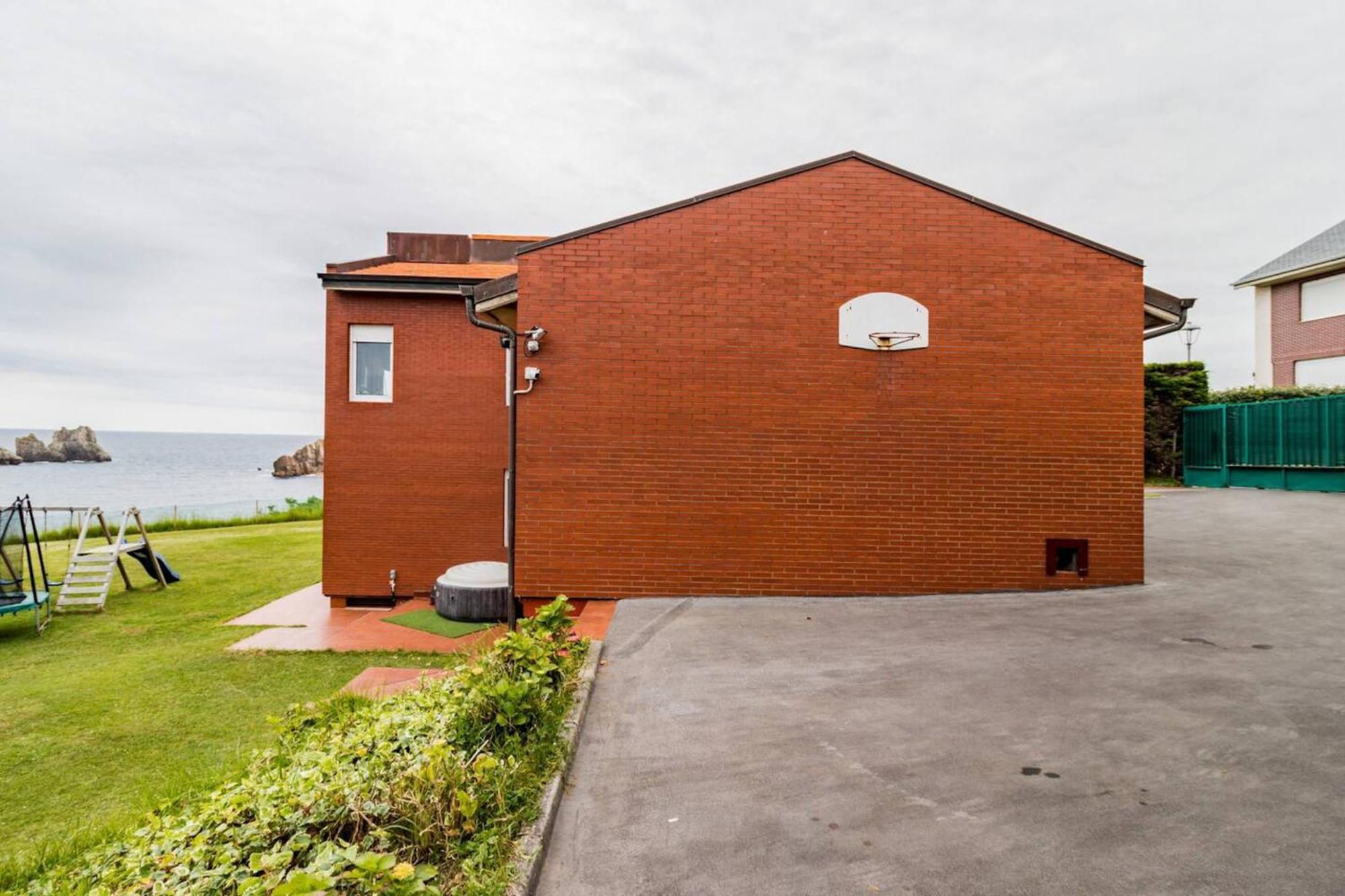 Spacious House With Sea View In Liencres + Jacuzzi 외부 사진